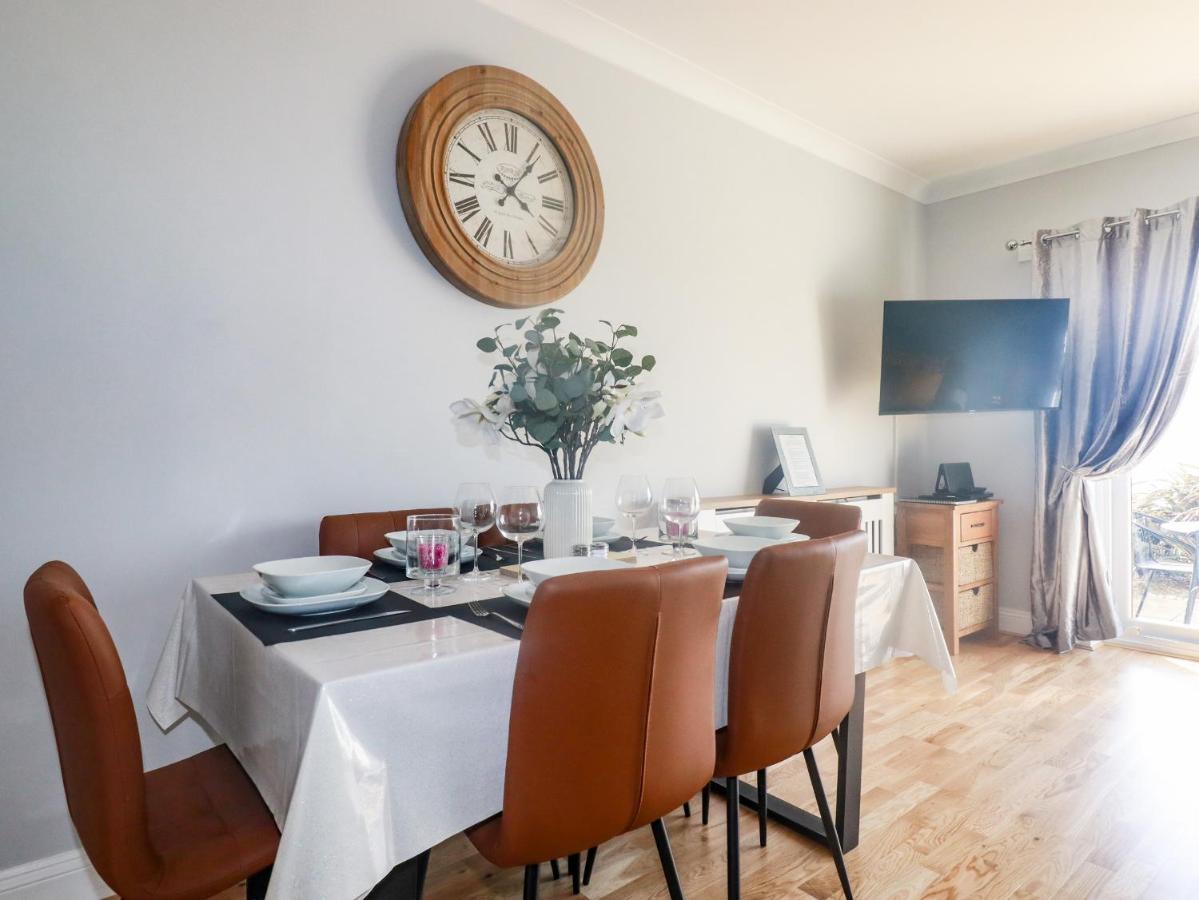 Flat 2 Apartment New Quay Exterior foto